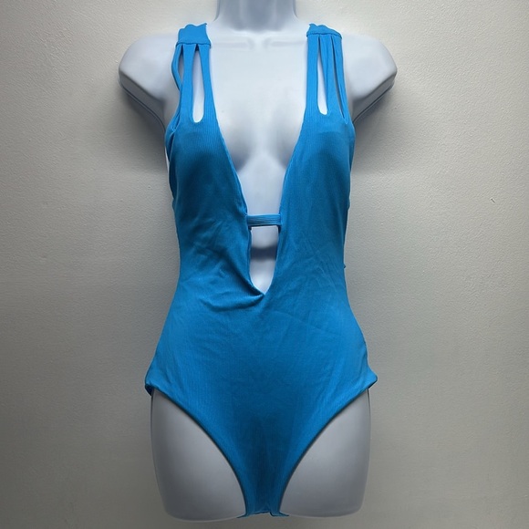 Becca Swim Suit One Piece Fine Line Rib Skylar Plunge Waterfall Blue Size Medium - Picture 9 of 13